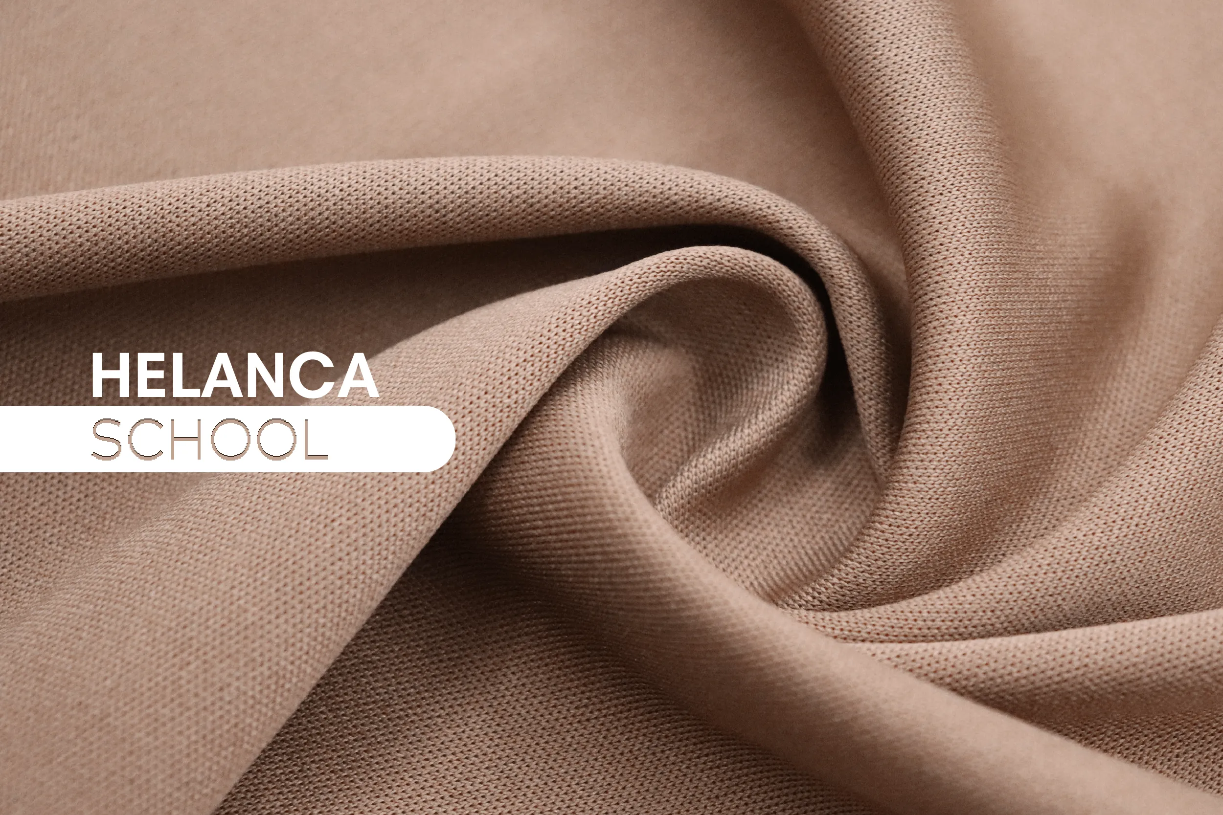 Tecido Helanca School na cor bege, com textura leve e ideal para uniformes escolares